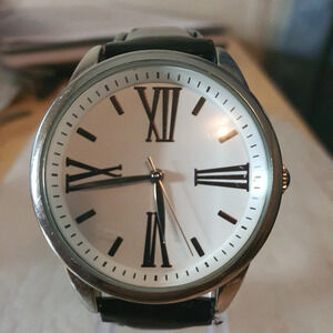 2/$20 😄FMDFM09 Silver Leather Men's Watch